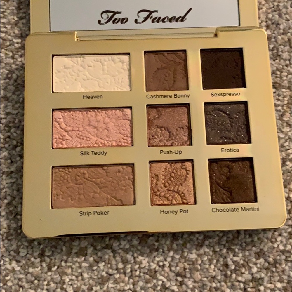 Too Faced natural eyes palette